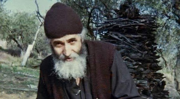 "ნუ წარმოთქვამთ - „დე, უფალმა მიუზღოს მას“, რადგან ესეც წყევლაა" - პაისი ათონელის დარიგება
