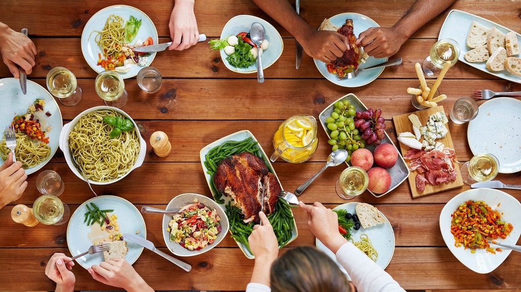 Family-Meal_web-e1567116051451