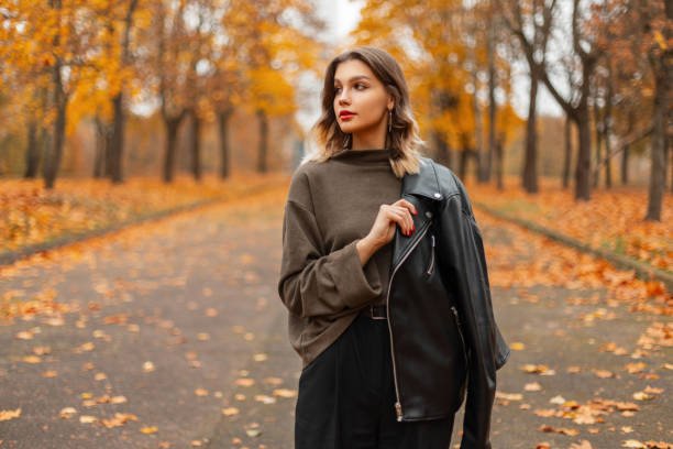 როგორ შევკრათ შემოდგომის გარდერობი ნულიდან - მაიკო ტყემალაძის რჩევები