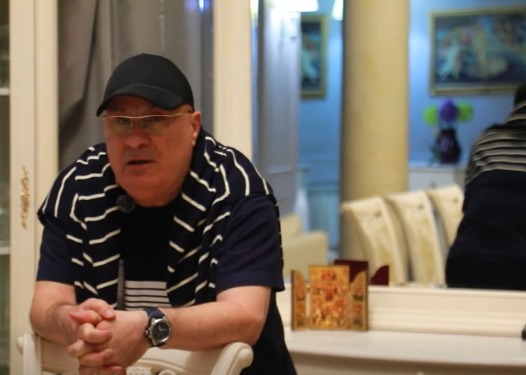ქუჩას, რომელზეც დედაჩემი ცხოვრობდა, "დედის ქუჩა" დავარქვი