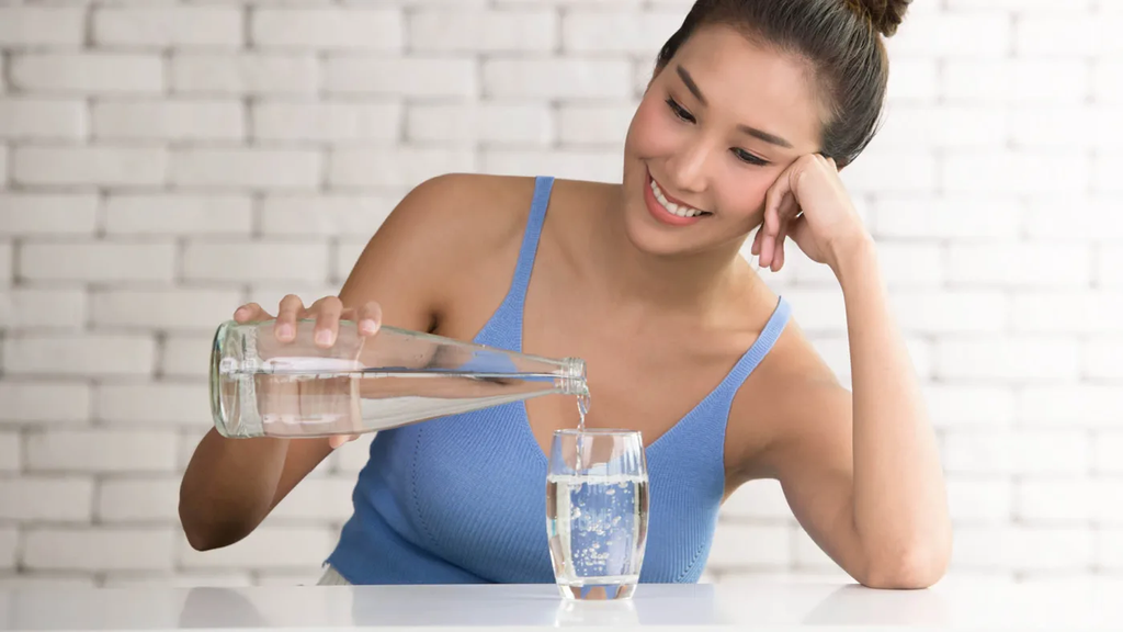 რატომ სვამენ იაპონელები 4 ჭიქა წყალს გაღვიძებისთანავე