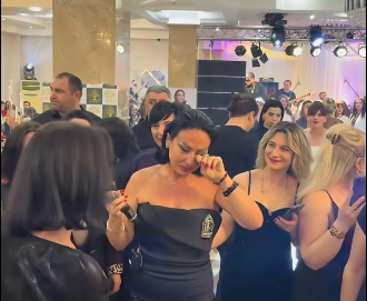 შეხვედრა ბავშვობის მეგობართან და ატირებული ლელა წურწუმია