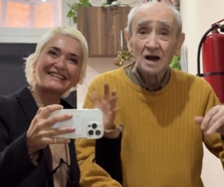 ნანიკო ხაზარაძე