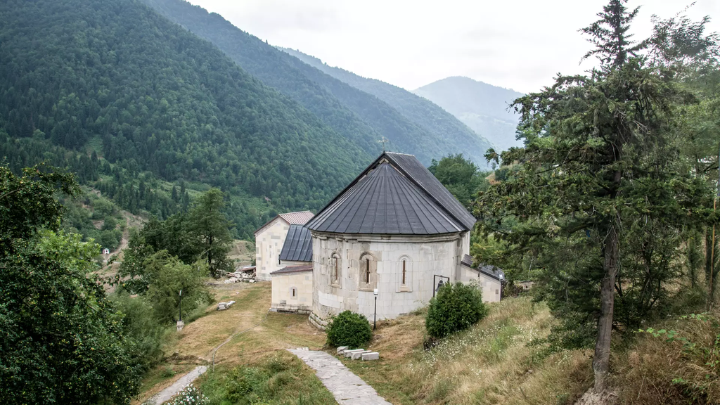 რა წინასწარმეტყველება ახდა მსხლის ადგილას აგებულ ტაძარზე - ლეგენდა სხალთის მონასტერზე
